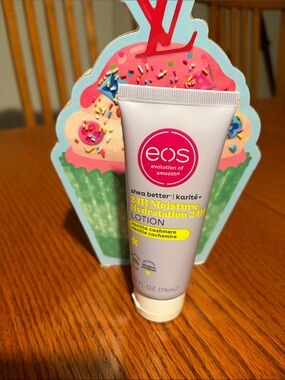 eos Shea Better 24H Moisture Lotion - Vanilla Cashmere